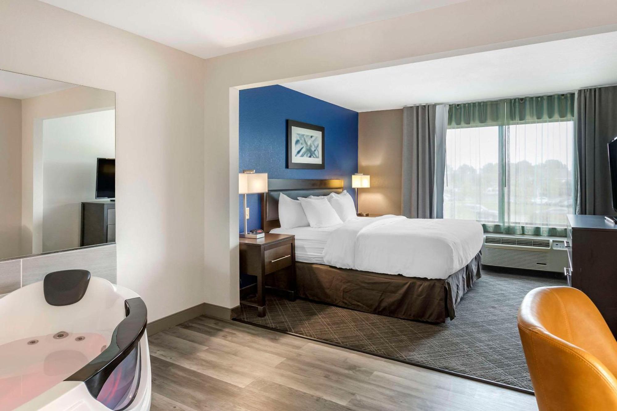 Comfort Inn & Suites Grand Blanc-Flint Екстериор снимка